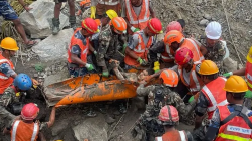 (VIDEO) Dy persona shpëtohen të gjallë në Nepal, nëntë ditë pas përmbytjeve