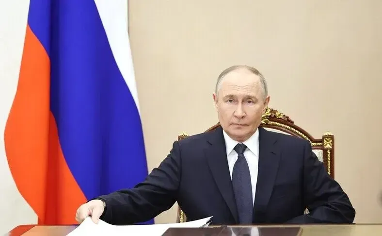 Putin sheh mundësi për zgjidhje diplomatike në Ukrainë