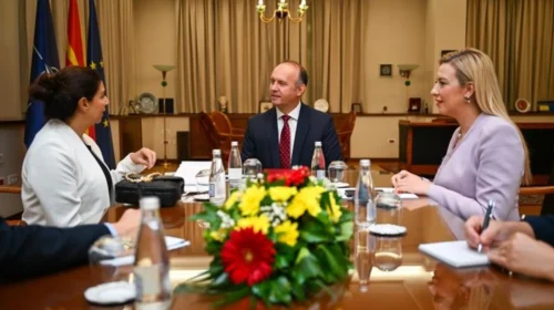 Takim Gashi-Hilal: Forcimi i bashkëpunimit për barazinë gjinore dhe avancimi i pjesëmarrjes së të rinjve