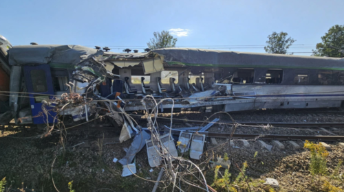 Aksident i rëndë në Poloni, treni përplaset me betonieren, 1 i vdekur dhe 20 të plagosur
