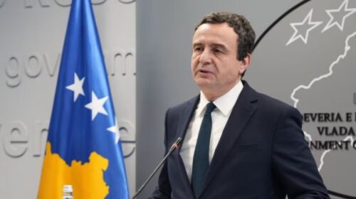 Mlladiqi u varros me nderime, Kurti: Serbia ka kaluar në adhurim shtetëror të gjenocidit