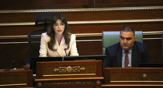 Albulena Haxhiu zgjidhet kryetare e Kuvendit të Kosovës
