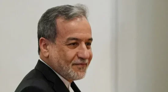 Araghchi: Irani pret përgjigje zyrtare nga SHBA-ja lidhur me propozimin për Hormuzin