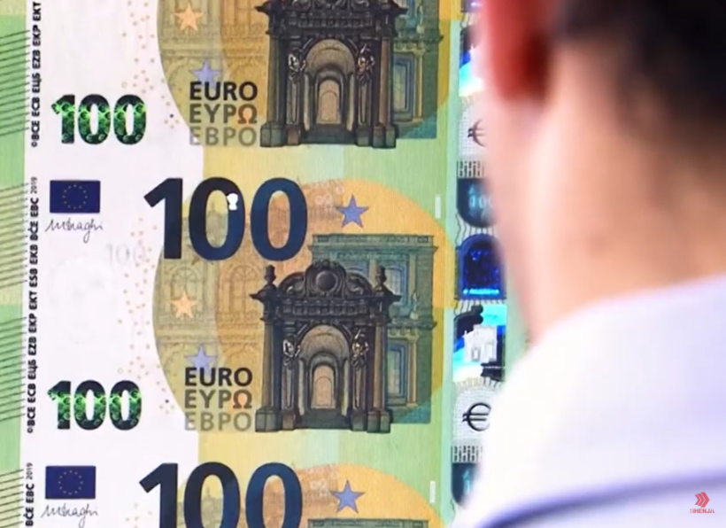 (VIDEO) Arrestohet shoferi i Qeverisë, u kap me 500 euro të shënuara