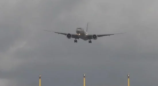 Stuhia në Shkup detyron avionin nga Cyrihu të devijojë drejt Prishtinës