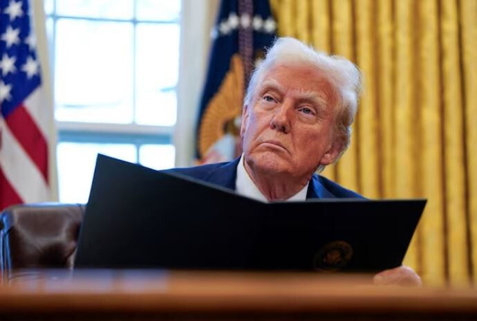 Trump: I kërkova Zelenskyt të mos sulmojë rafineritë ruse