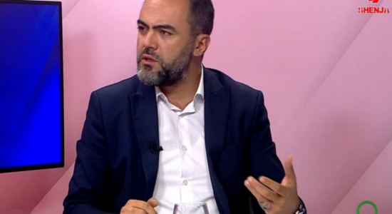 Vendimi për intonimin e himnit në shkollat e Gazi Babës, Sulejmani: Kryetari është nxituar