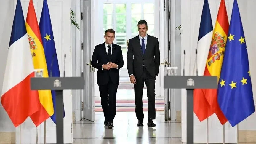 Udhëheqësi francez dhe ai spanjoll mirëpresin synimin e kryeministrit britanik për t’u rikthyer në BE