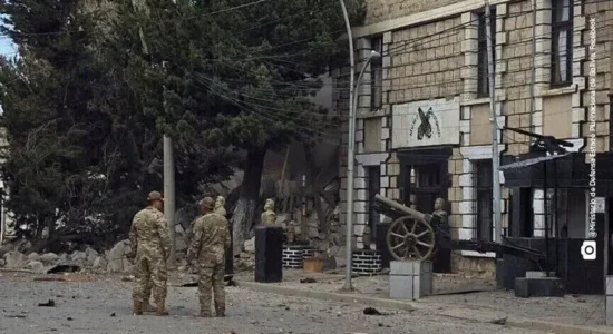 Të paktën dhjetë të vdekur dhe dhjetëra të plagosur nga shpërthime në një bazë ushtarake në Bolivi