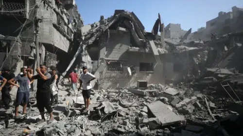 Një palestinez i vrarë dhe 13 të plagosur nga sulmet izraelite në jug të Gazës