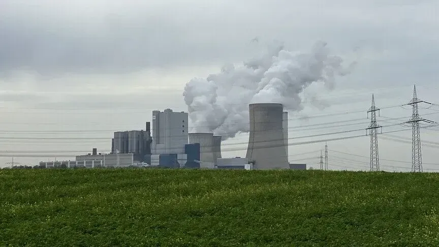 Gjermani, autoritetet hetojnë sulmin e dyshuar me eksploziv pranë termocentralit në Brandenburg