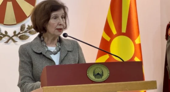 Siljanovska-Davkova për pavarësinë: Askush tjetër nuk do të na e rregullojë shtëpinë tonë, përveç neve
