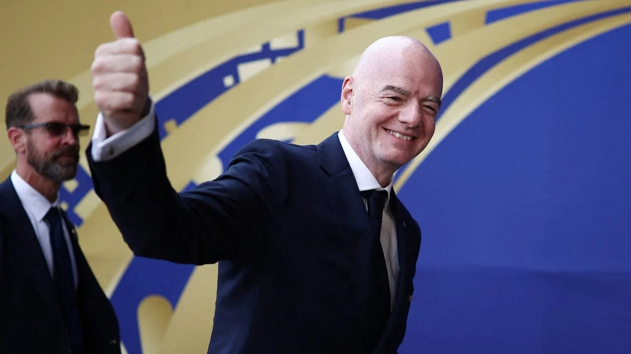 FIFA akuzon UEFA-n për “fushatë shpifëse” kundër Infantinos