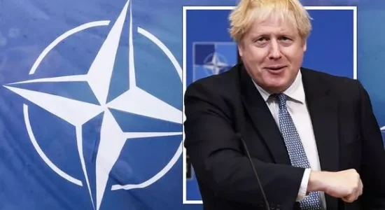 Shpëtojnë për “fije” Boris Jonson dhe zyrtarët e BE, një tren që vinte pas tyre u godit nga droni rus