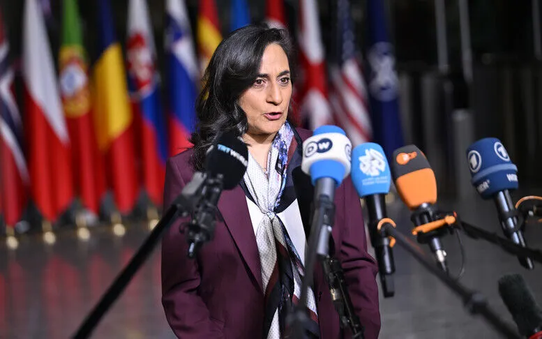 Kanadaja po verifikon nëse Netanyahu do të udhëtojë përmes hapësirës së saj ajrore