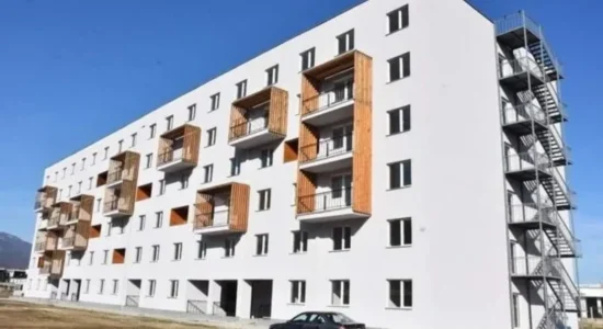 Afati i fundit për studentët e vitit të parë për të aplikuar për konvikte është zgjatur