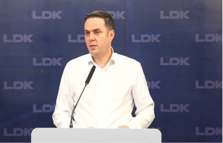 Hoti kërkon Konventën e LDK-së, Abdixhiku: S’rrotullohet shteti për një ambicie