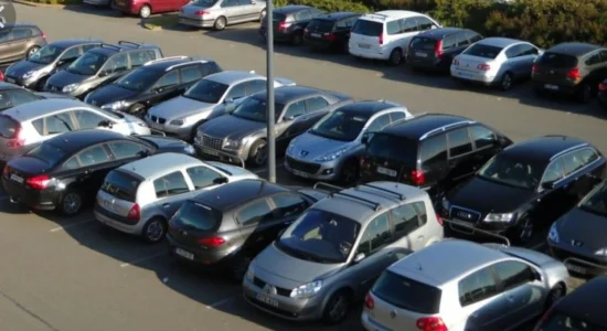 Në rrugët e Maqedonisë qarkullojnë automjete mesatarisht 19.4 vjet të vjetra