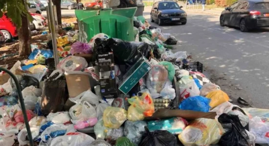 Në Shkup janë shqiptuar mbi 80 mijë euro dënime për gjuajtjen e pakujdesshme të mbeturinave