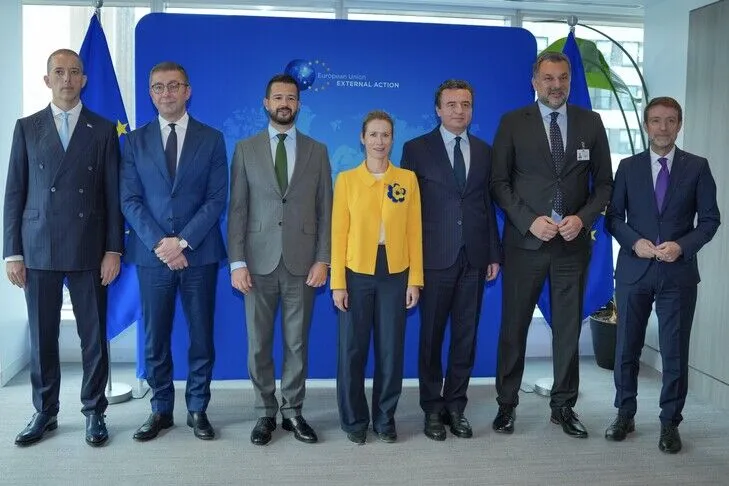 Mickoski zhvillon takime të nivelit të lartë në Nju Jork, në fokus integrimi evropian, bashkëpunimi rajonal dhe siguria