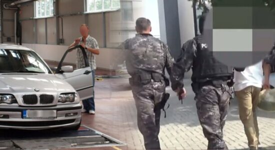 Skemë kriminale prej 2.26 milionë eurosh! Gjashtë persona dhe tre kompani nën hetim për përvetësim gjatë regjistrimit të automjeteve
