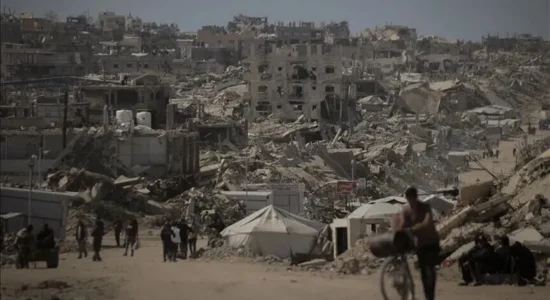 OKB-ja kërkon lejimin e makinerive të rënda pasi shembja e një ndërtese në Gaza lë deri në 100 persona nën rrënoja