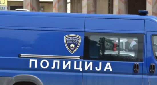 Privohet nga liria 20 vjeçari nga Shkupi, policia i gjeti marihuanë në banesë