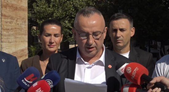 (VIDEO) Të dielën në sheshin “Skënderbeu” protesta kundër vendimit të Speciales