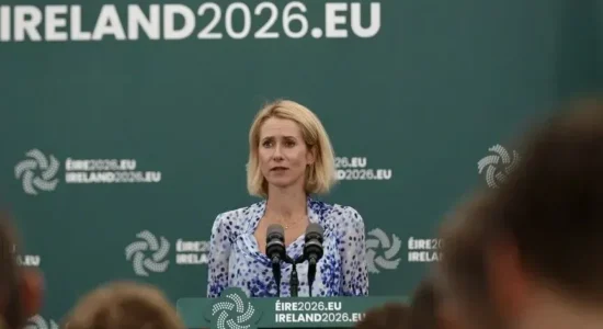 Kryediplomatja e BE-së: Sulmet hibride ruse mbajnë “tiparet e terrorizmit të sponsorizuar nga shteti”