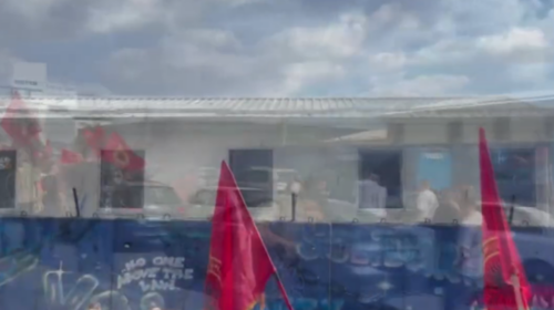 (VIDEO) Revoltohen qytetarët, gurë kundër EULEX-it dhe Qeverisë së Kosovës