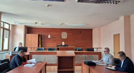Merko gjobitet me 5 mijë euro për pllakën përkujtimore në Strugë