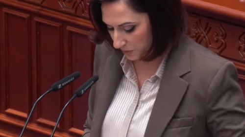 Rina Ajdari, Shasivarit: Ke barazuar viktimën me agresorin