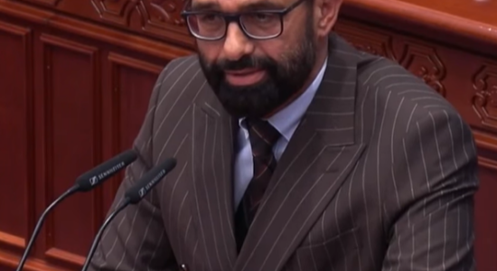 Shasivari i përgjigjet Ajdarit: Pyete kryetarin tënd çfarë ka dëshmuar te Dhomat e Specializuara dhe pse lobonte që të formohet Gjykata Speciale