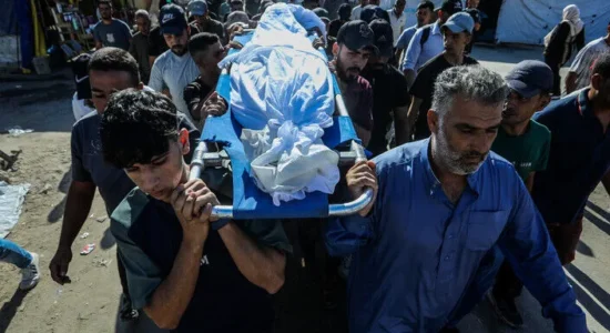 Sulmet izraelite vrasin një grua palestineze dhe plagosin pesë të tjerë në Gaza