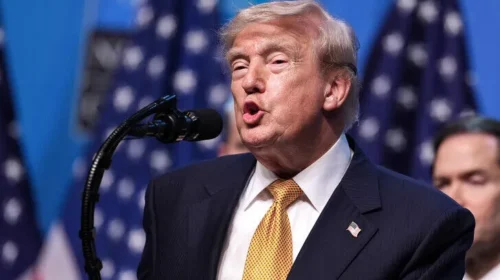 Trump i quan “tradhtarë” raportuesit për mungesën e municioneve në SHBA gjatë luftës me Iranin