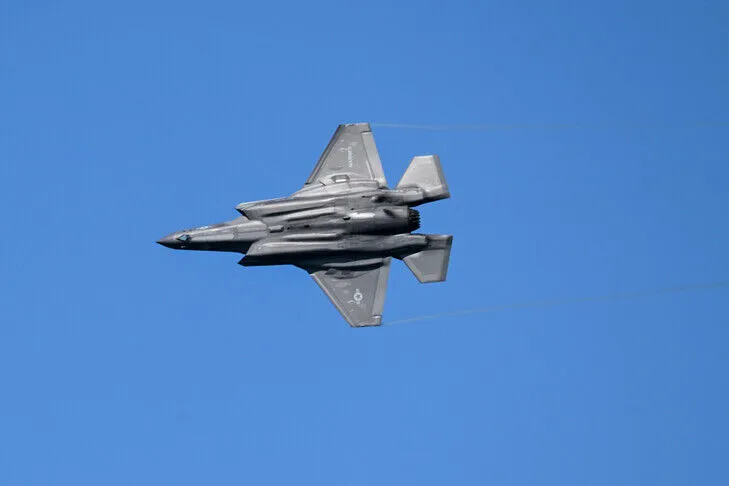 CENTCOM: Forcat amerikane fillojnë goditjet ndaj objektivave të Gardës Revolucionare të Iranit