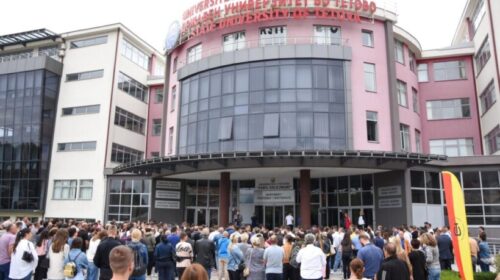 Në Universitetin e Tetovës, fillon afati i tretë për regjistrimin e studentëve të rinj