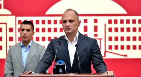 Filipçe: Mickoski në një ekskursion në SHBA për një javë, asnjë takim konkret apo rezultat për Maqedoninë