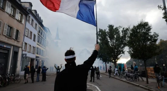 Protestat në Francë, 1 mijë të prangosur në të gjithë vendin, 126 të arrestuar në Paris