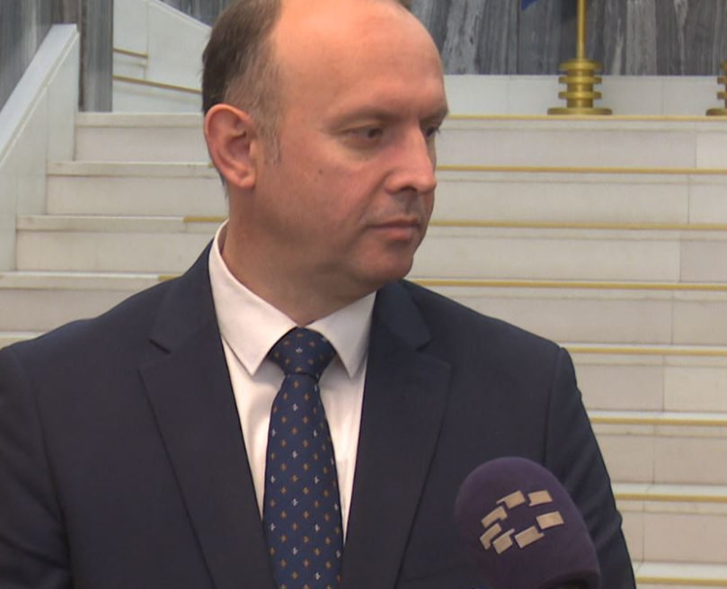 Gashi për zgjedhjet në Bërvenicë: Le të fitojë më i miri!