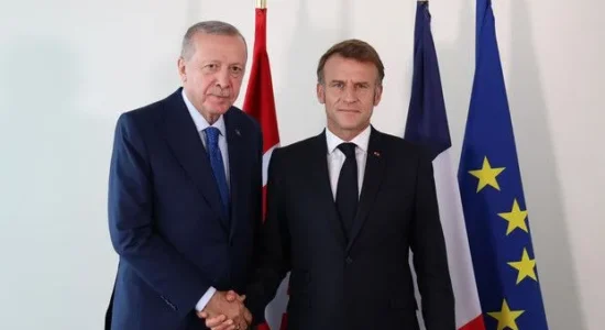 Erdogan dhe Macron diskutojnë marrëdhëniet dypalëshe dhe çështjet globale