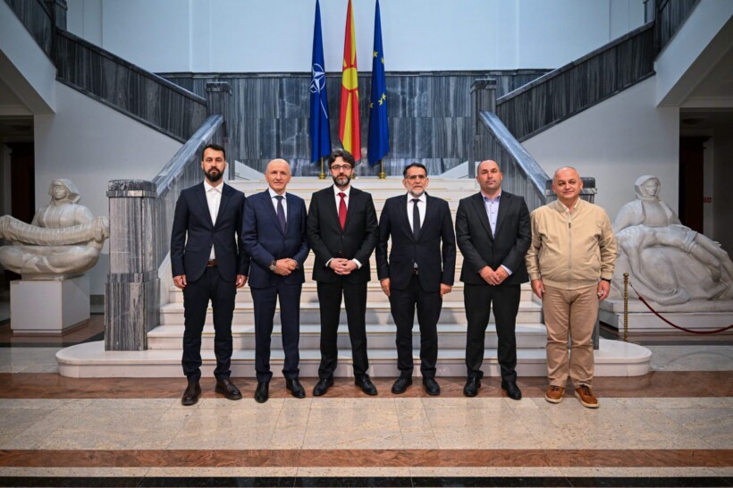 Deputetët e komunitet turk në Kuvend takojnë ambasadorin e ri të Turqisë, ftesë për vizitë zyrtare në Ankara