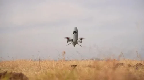 Kompania turke e mbrojtjes ASELSAN prezanton sistemin për neutralizimin e dronëve GOKALP