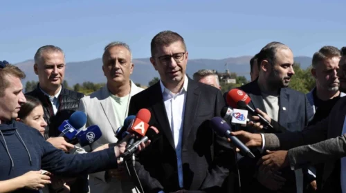 (VIDEO) Nesër takimi në Sofje, Mickoski: Mesazhi ynë është i qartë, vetëm me dialog mund të zgjidhet ngërçi