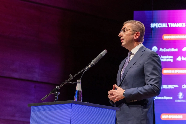 Mickoski  Inteligjenca artificiale është teknologjia e së ardhmes  Maqedonia duhet të jetë pjesëmarrëse aktive