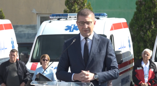 (VIDEO) Mickoski: Nëse nuk kemi familje me shumë fëmijë, e ardhmja ekonomike në rrezik