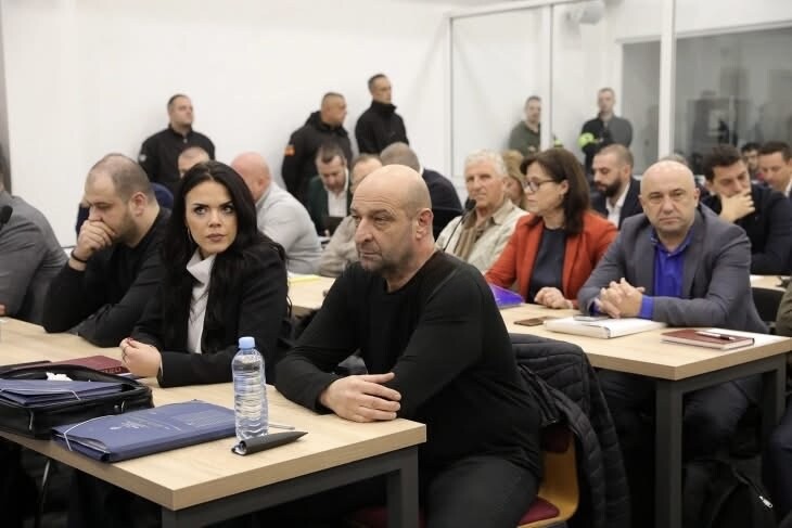 Gjykimi për rastin “Puls” vazhdon me marrjen në pyetje të ekspertit të mbrojtjes Ruseski, prindërit e viktimave kërkojnë të vërtetën dhe drejtësinë