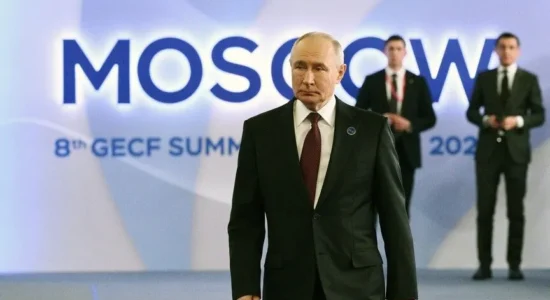 Kremlini: Putin e ftoi Zelenskyyn në Moskë, u zotua se do t’i garantojë sigurinë