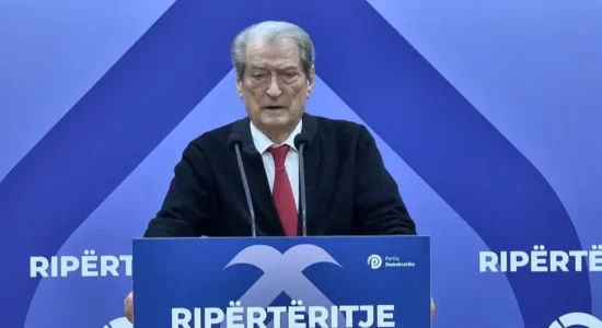 Berisha: Rama të japë dorëheqjen, po çon vendin në konflikt civil