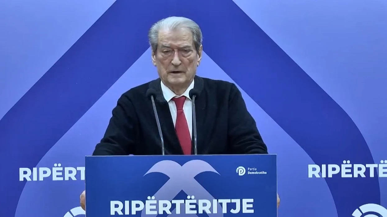 Berisha: Rama të japë dorëheqjen, po çon vendin në konflikt civil